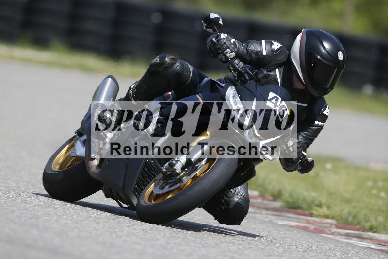 Archiv-2025/09 22.04.2025 Cornu Master School ADR/rot-rouge/46